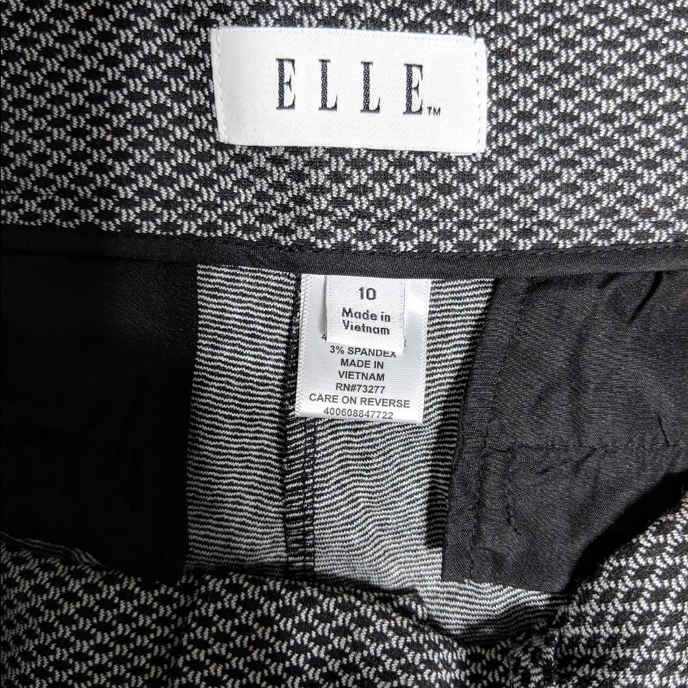 Elle. Dress pants. White & Black pattern